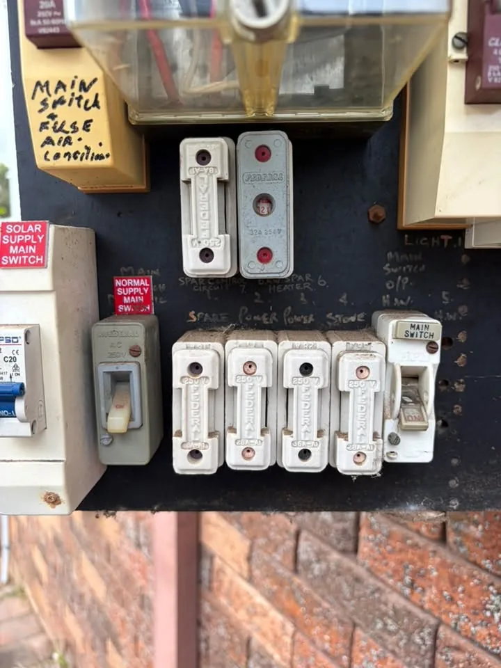 An old ceramic-fuse switchboard of the type C3 Industries replaces